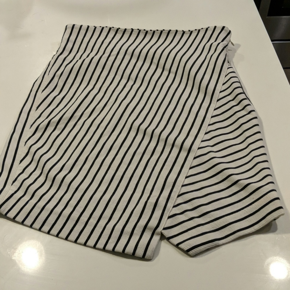 Loft Black and White striped pencil skirt